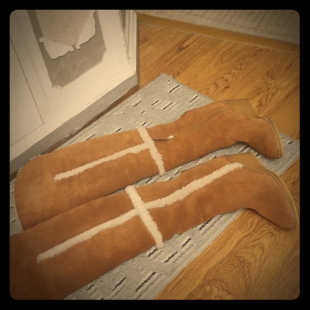 Tory burch boots